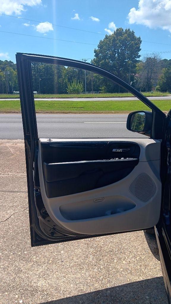 Dodge Grand Caravan  2012