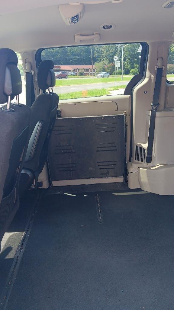 Dodge Grand Caravan  2012