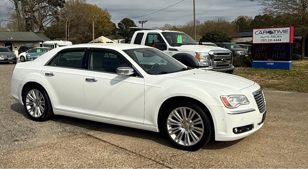 Chrysler 300  2011