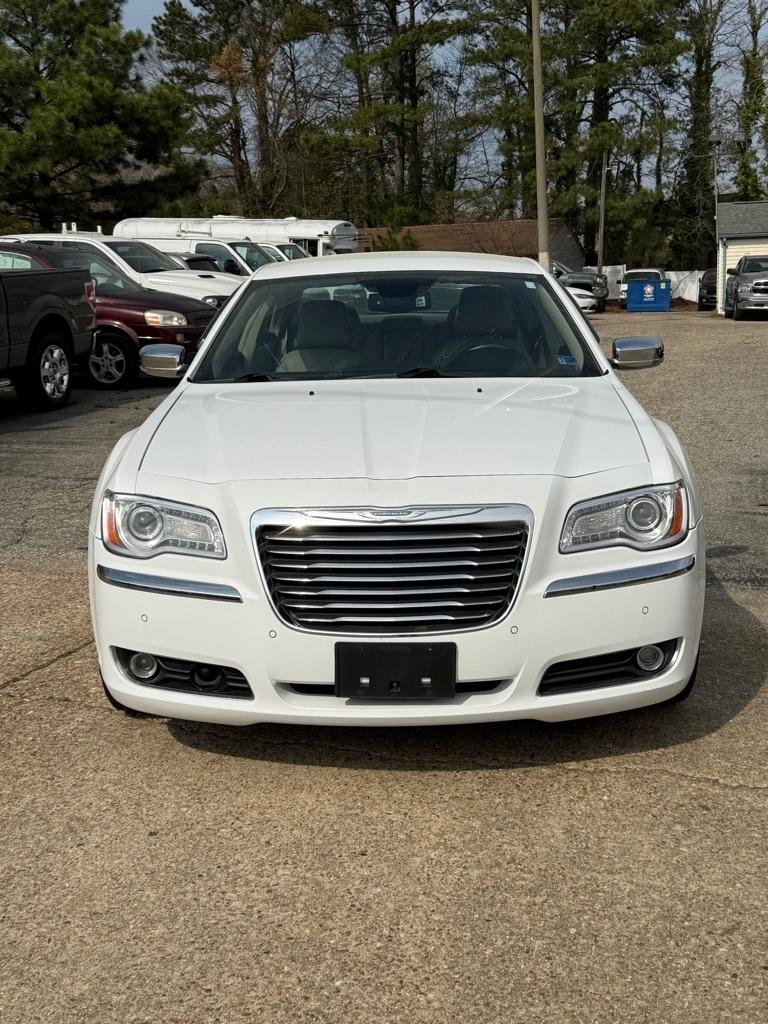 Chrysler 300  2011