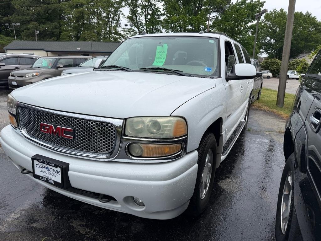 GMC Yukon Denali  2005