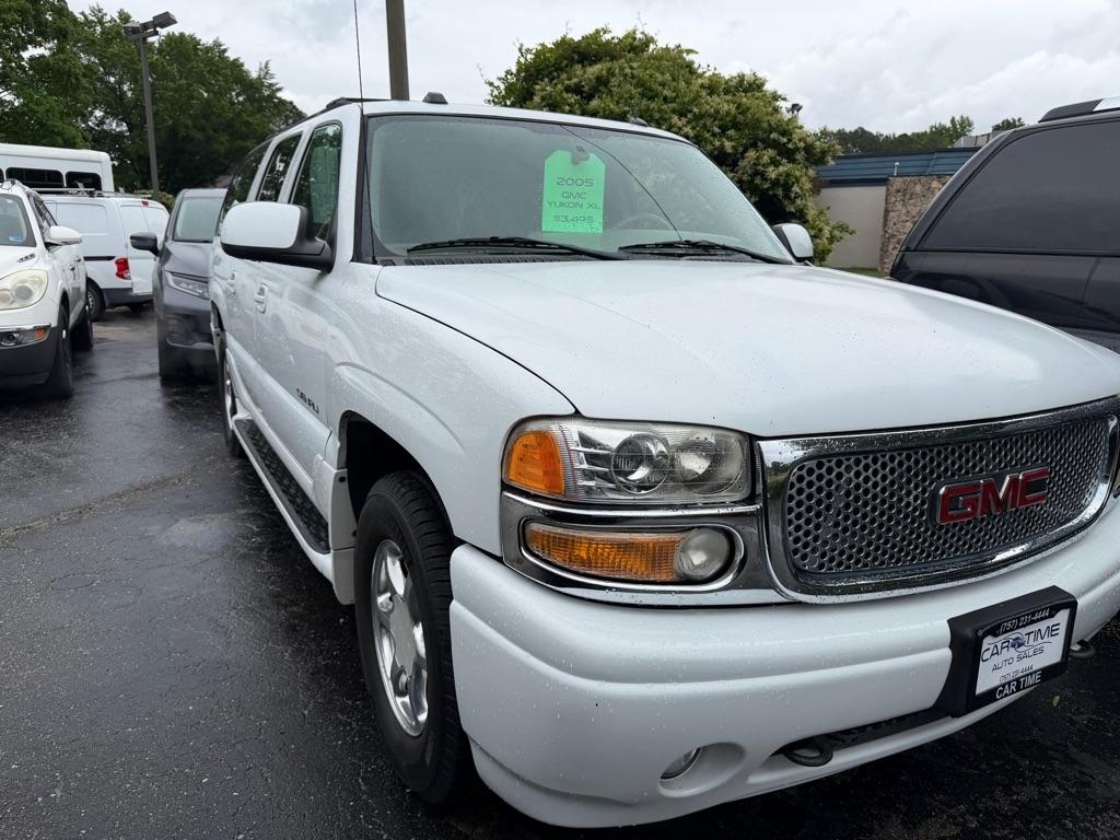 GMC Yukon Denali  2005