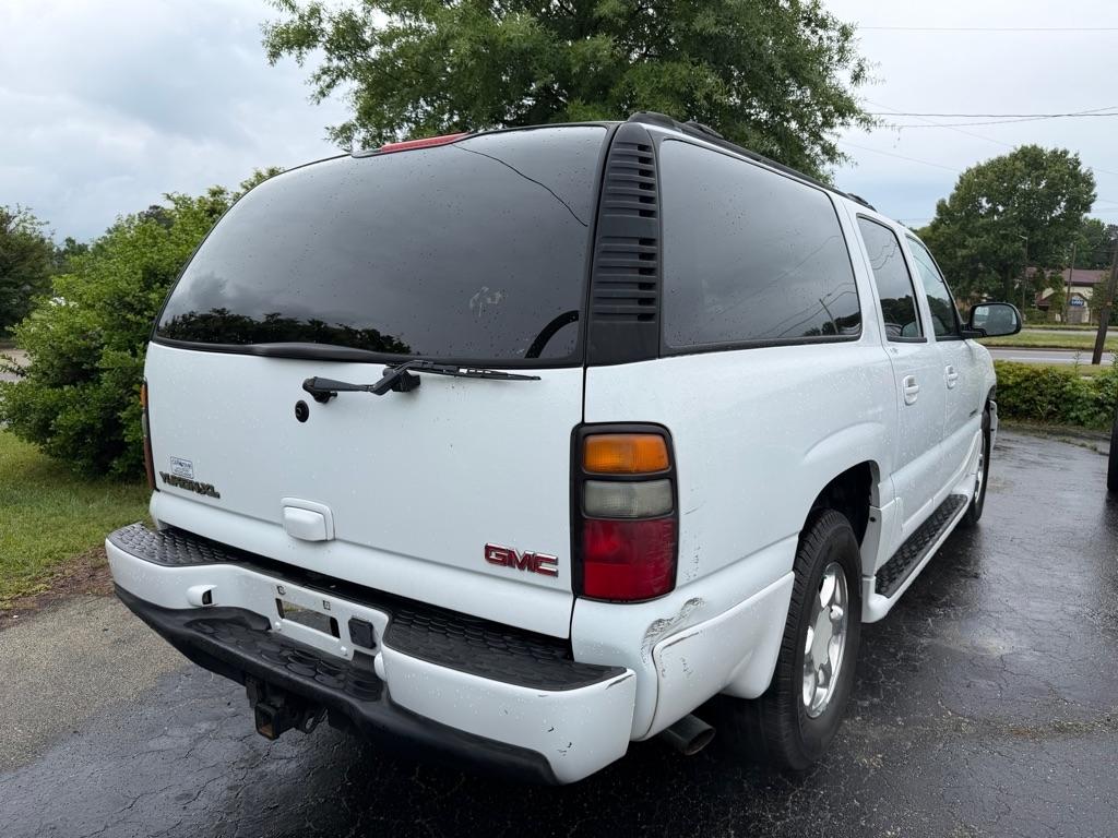 GMC Yukon Denali  2005