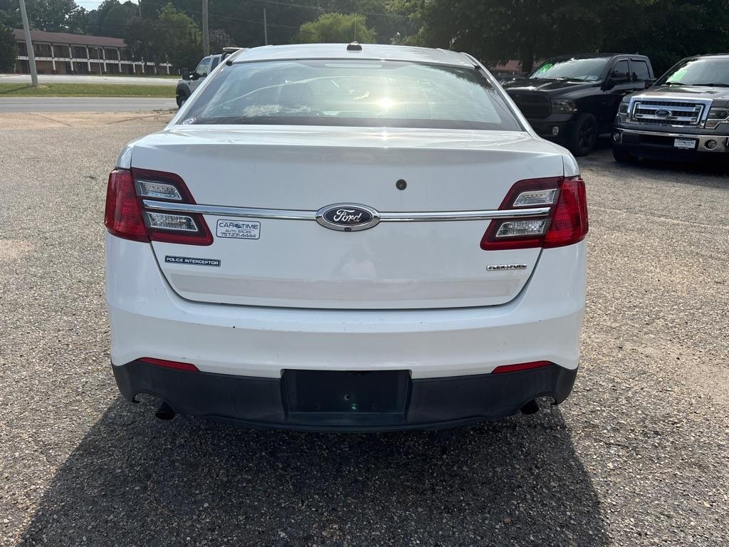 Ford Taurus  2015