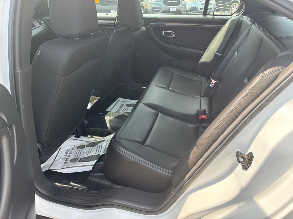 Ford Taurus  2015