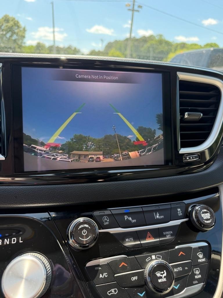 Chrysler Pacifica  2021