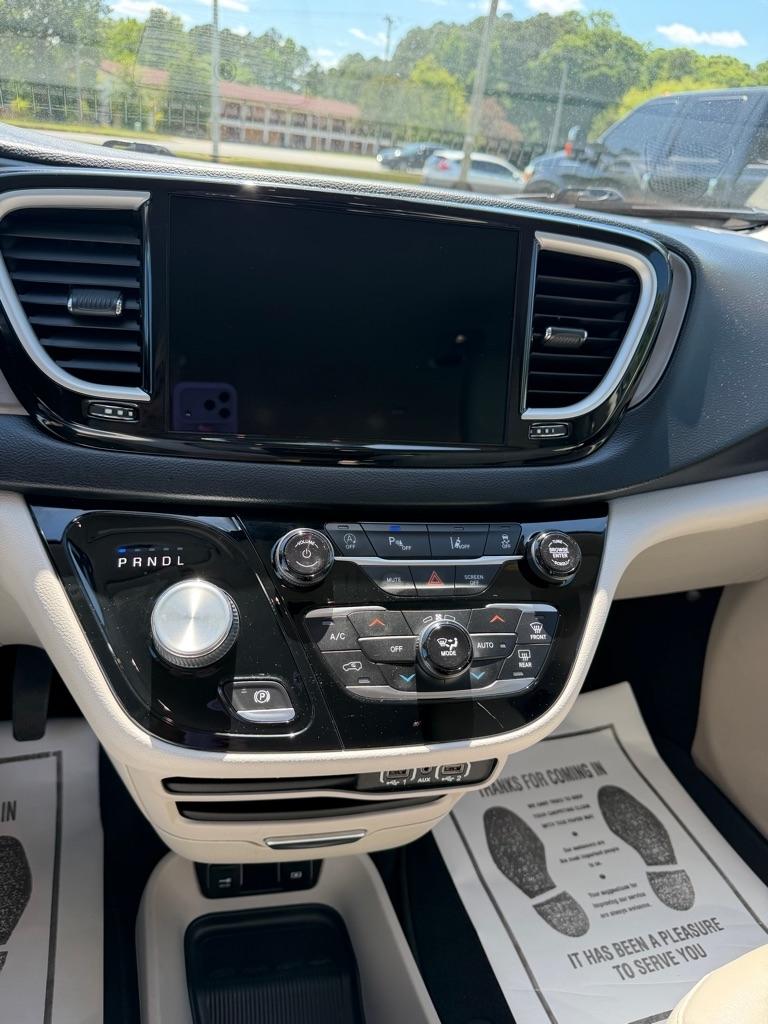 Chrysler Pacifica  2021
