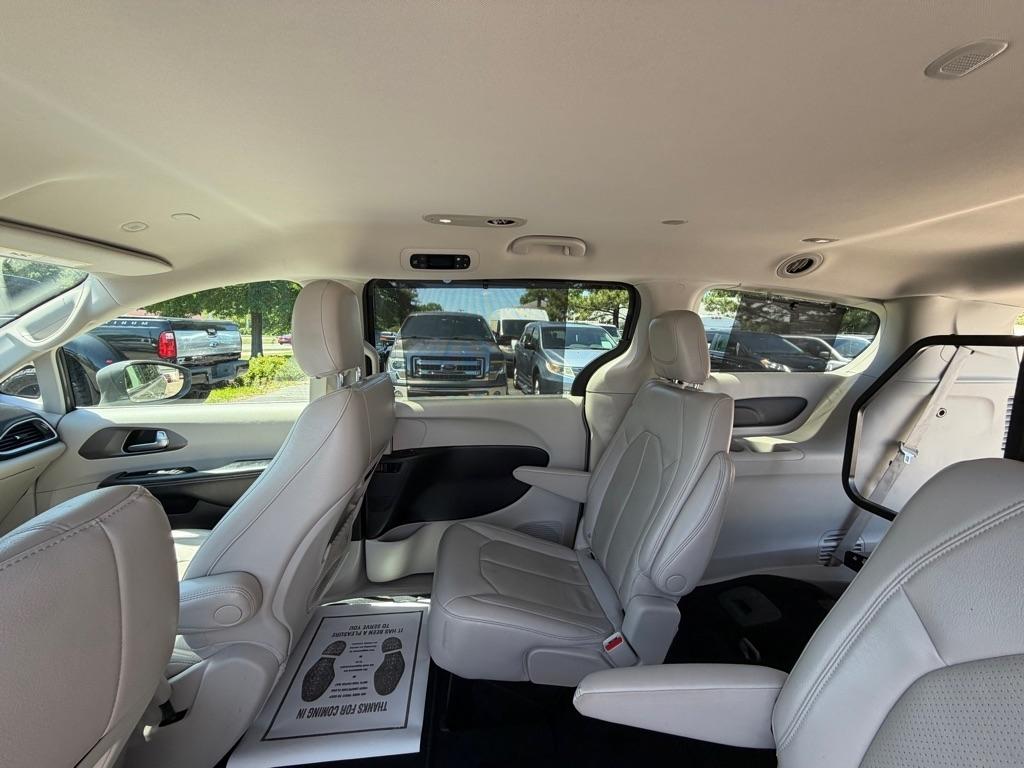 Chrysler Pacifica  2021