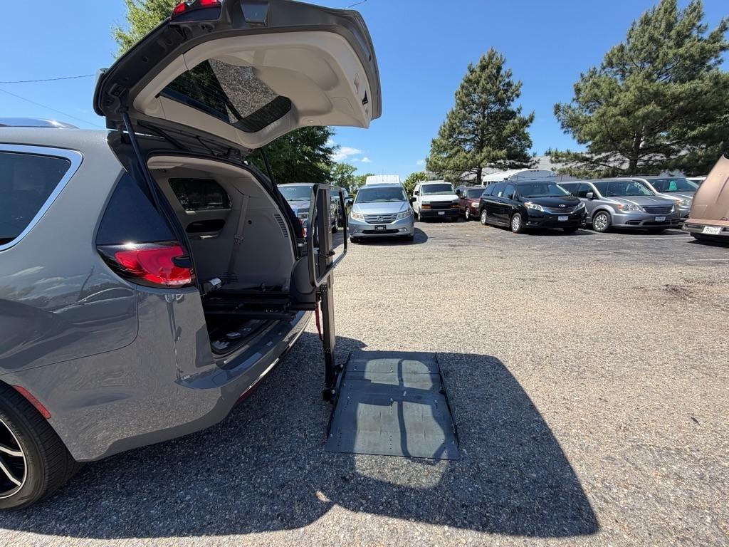 Chrysler Pacifica  2021