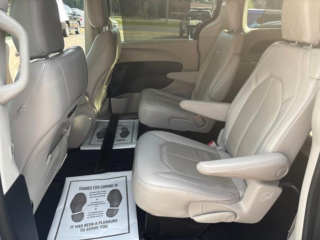 Chrysler Pacifica  2021
