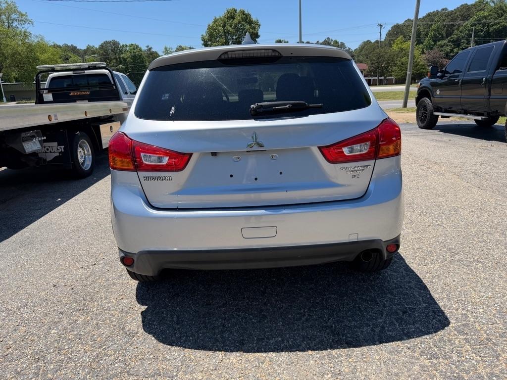 Mitsubishi Outlander Sport  2017
