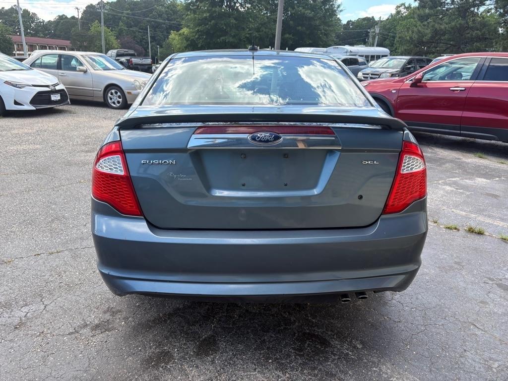 Ford Fusion  2012