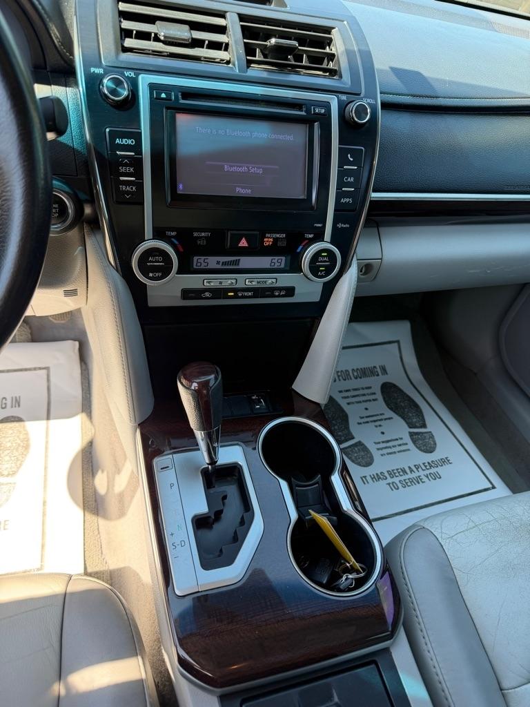 Toyota Camry  2012
