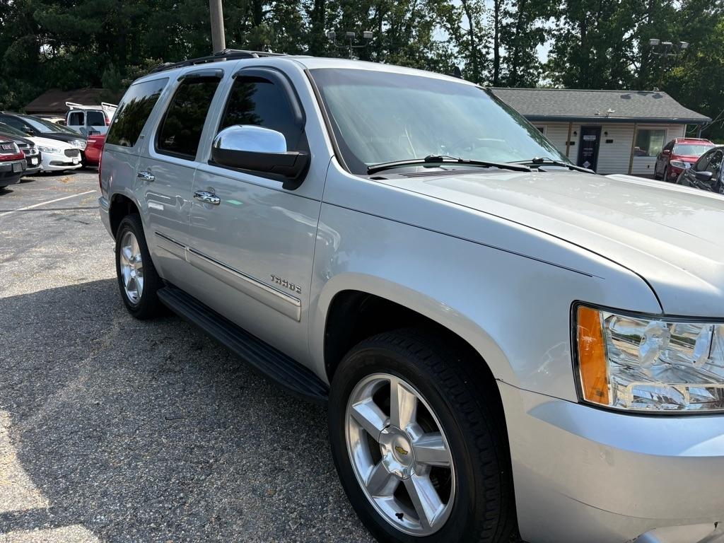 Chevrolet Tahoe  2010