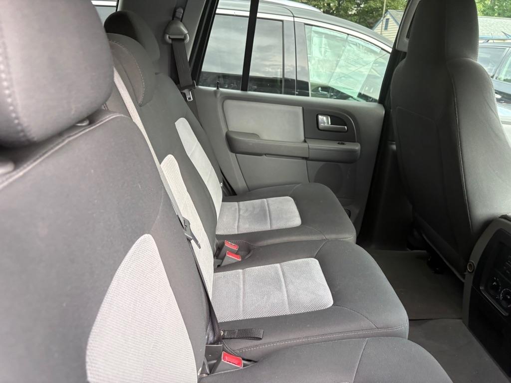 Ford Expedition  2004