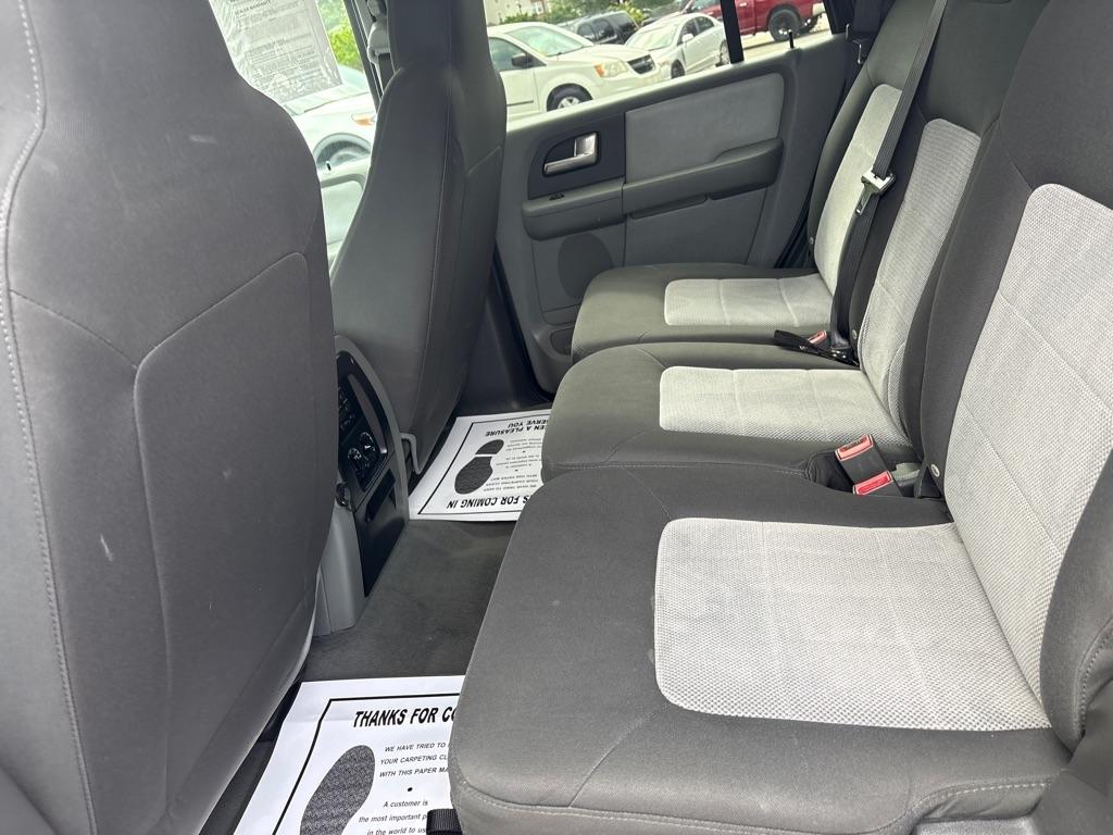 Ford Expedition  2004