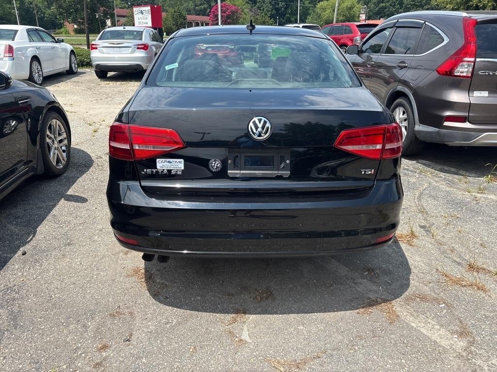 Volkswagen Jetta  2015
