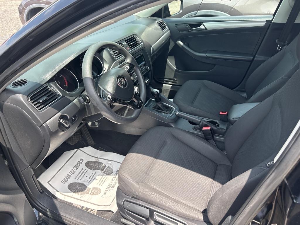 Volkswagen Jetta  2015