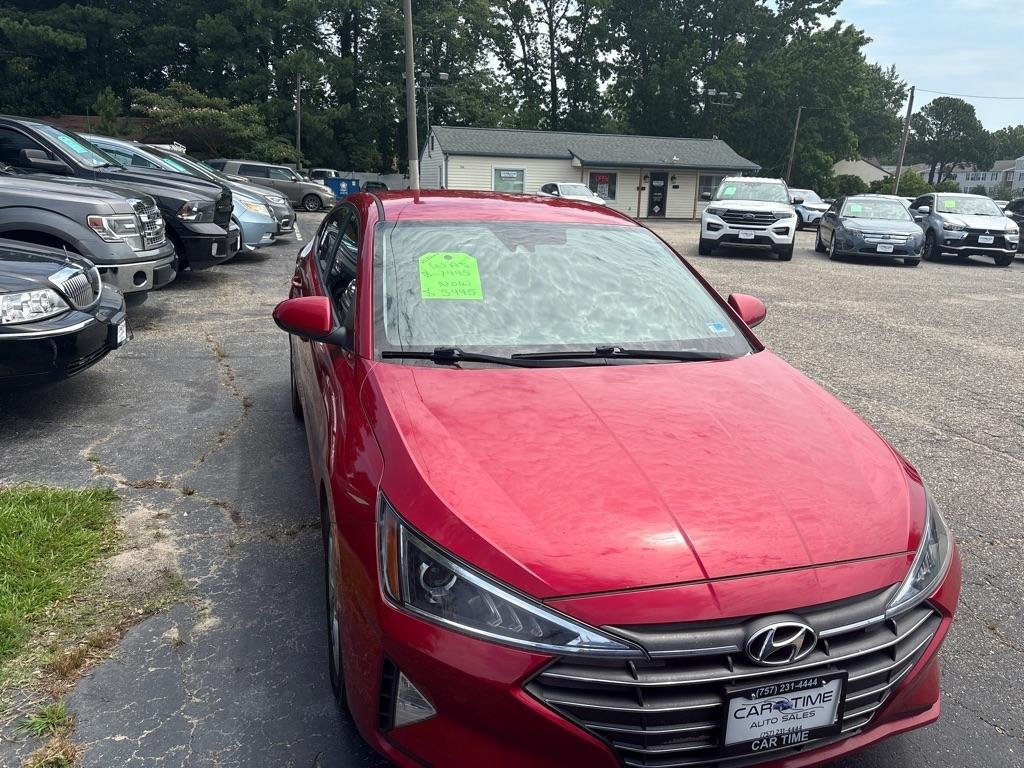 Hyundai Elantra  2020