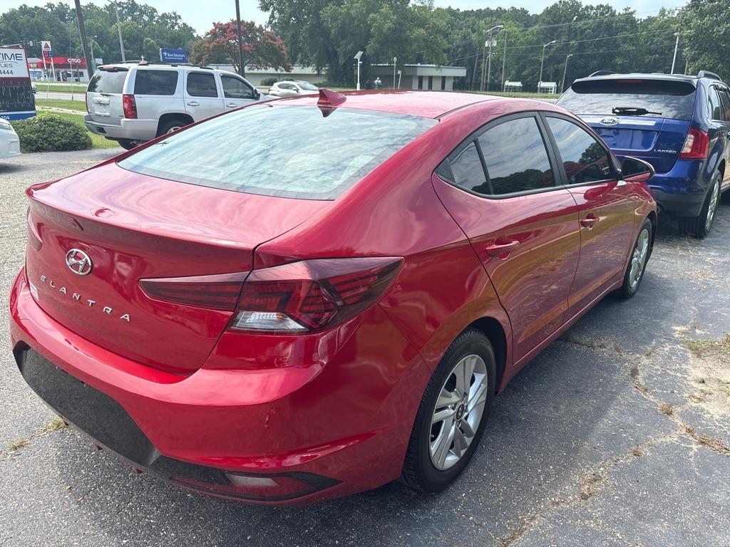 Hyundai Elantra  2020