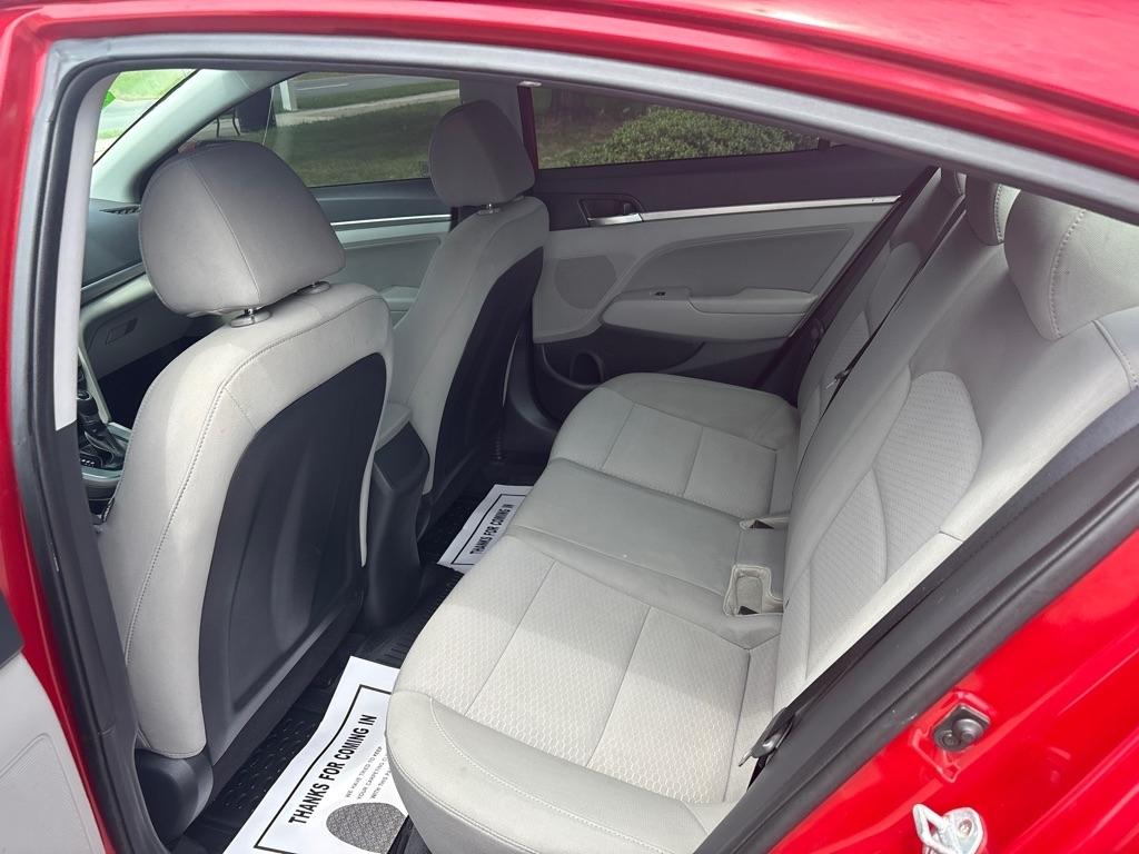Hyundai Elantra  2020