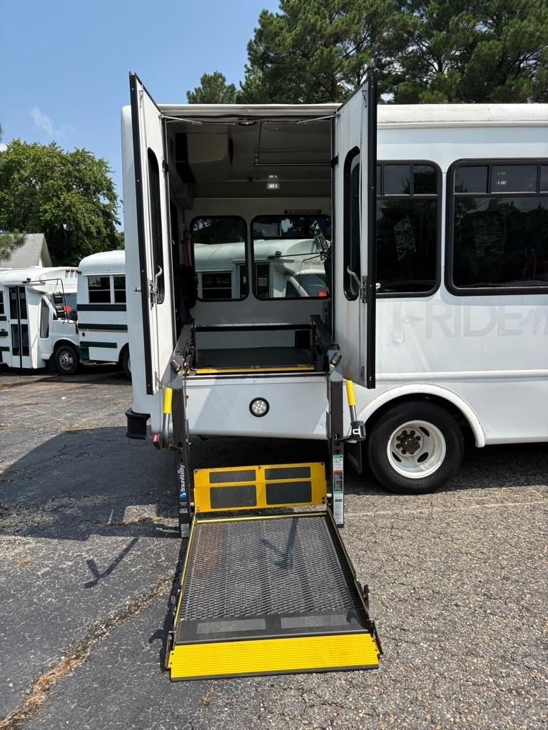 Ford Econoline  2018