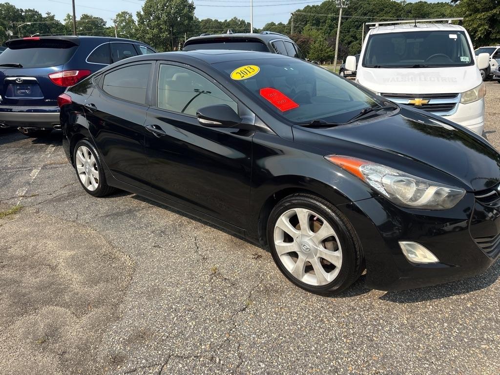 Hyundai Elantra  2013