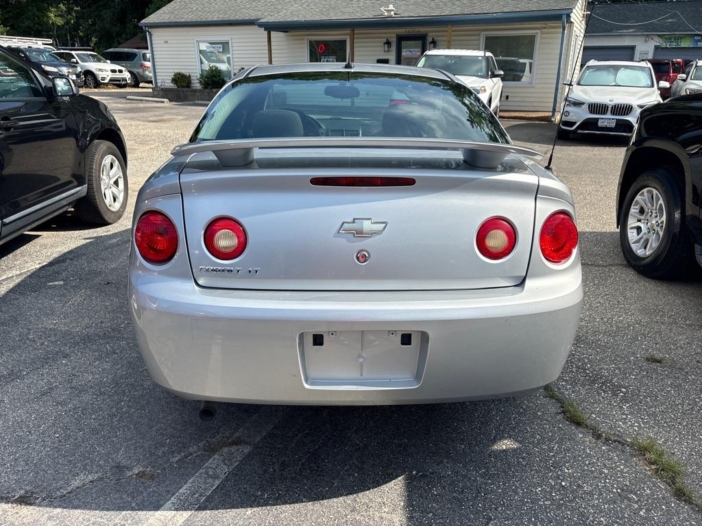 Chevrolet Cobalt  2010