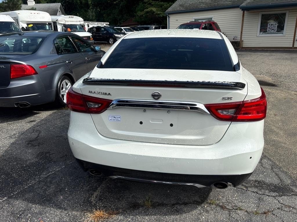 Nissan Maxima  2017