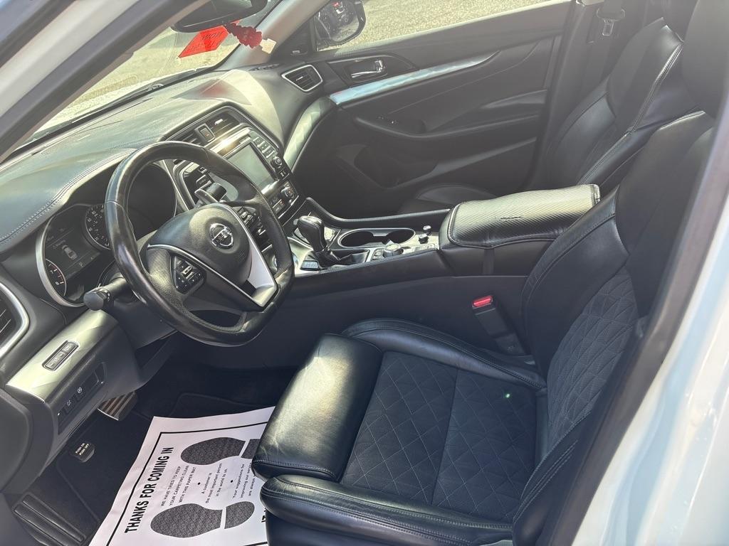 Nissan Maxima  2017