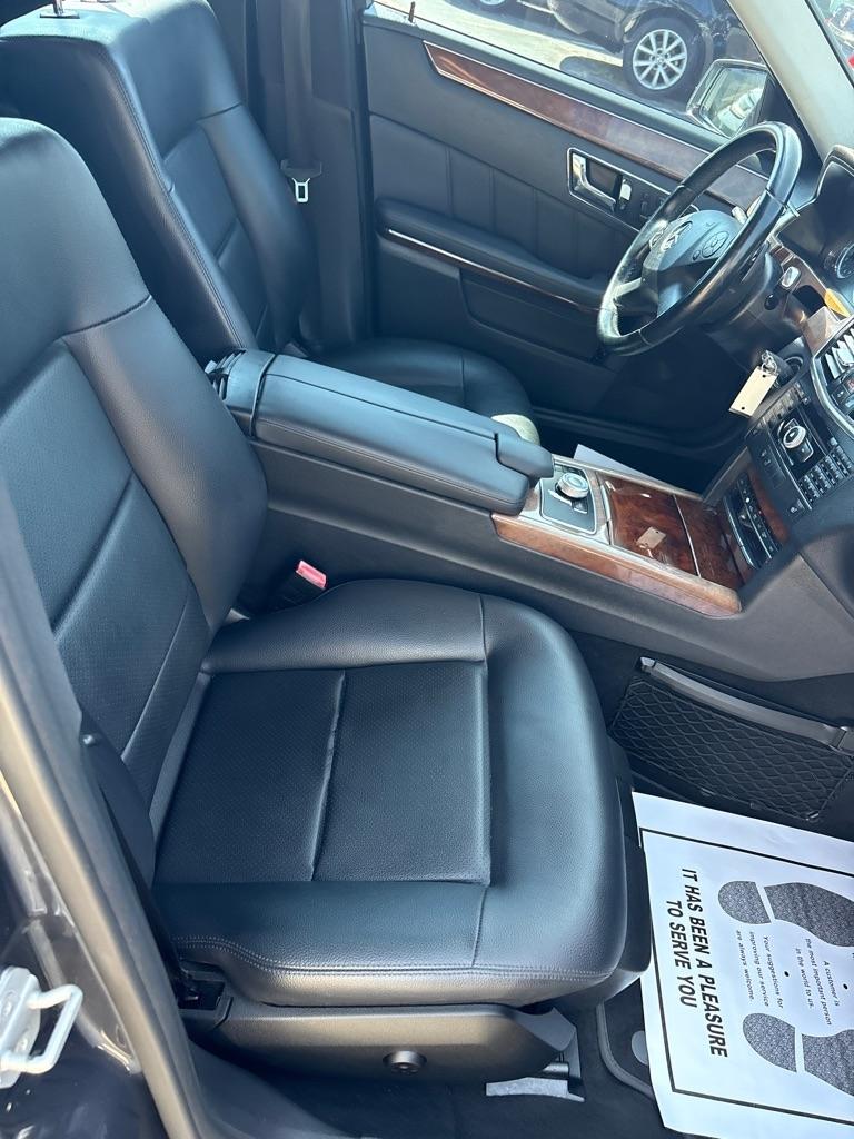 Mercedes-Benz E-Class  2010