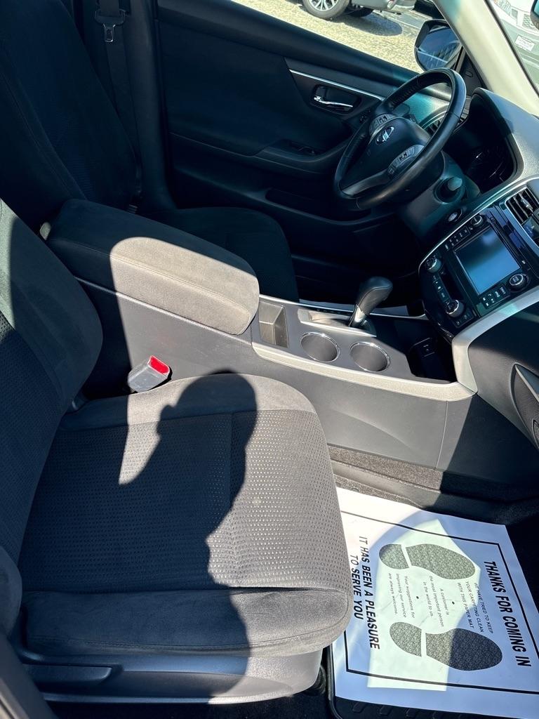 Nissan Altima  2015