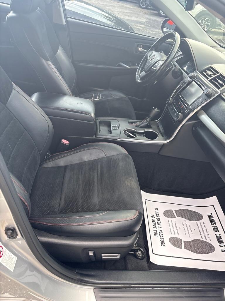 Toyota Camry  2015