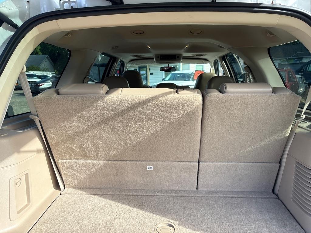 Ford Expedition  2004