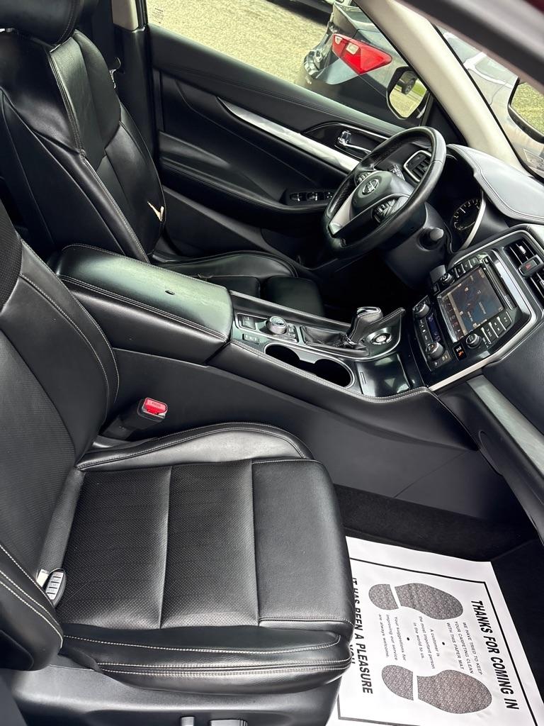 Nissan Maxima  2016
