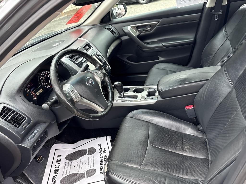 Nissan Altima  2015