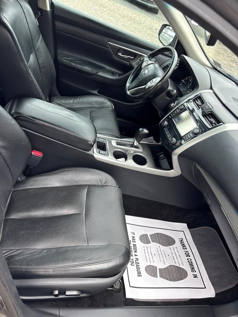 Nissan Altima  2015