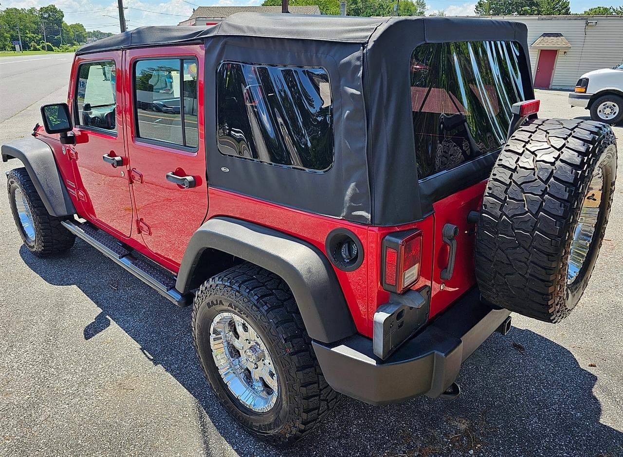 Jeep Wrangler Unlimited Sport 4WD 2010