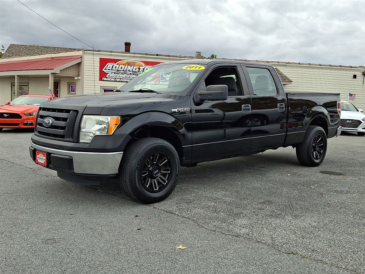 Ford F-150 XL SuperCrew 5.5-ft. Bed 2WD 2011 Ford F-150 XL SuperCrew 5.5-ft. Bed 2WD 2011