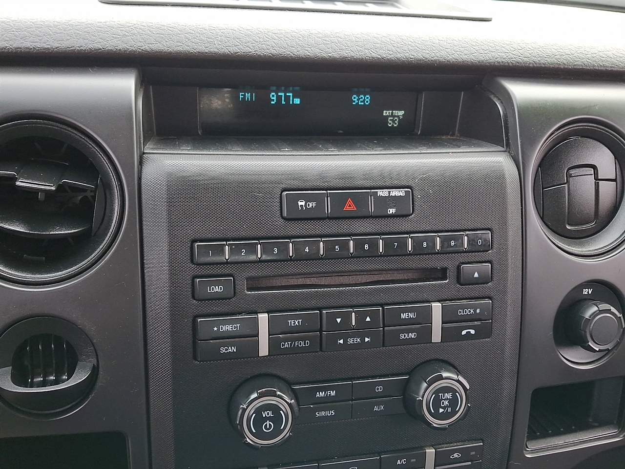 Ford F-150 XL SuperCrew 5.5-ft. Bed 2WD 2011 Ford F-150 XL SuperCrew 5.5-ft. Bed 2WD 2011