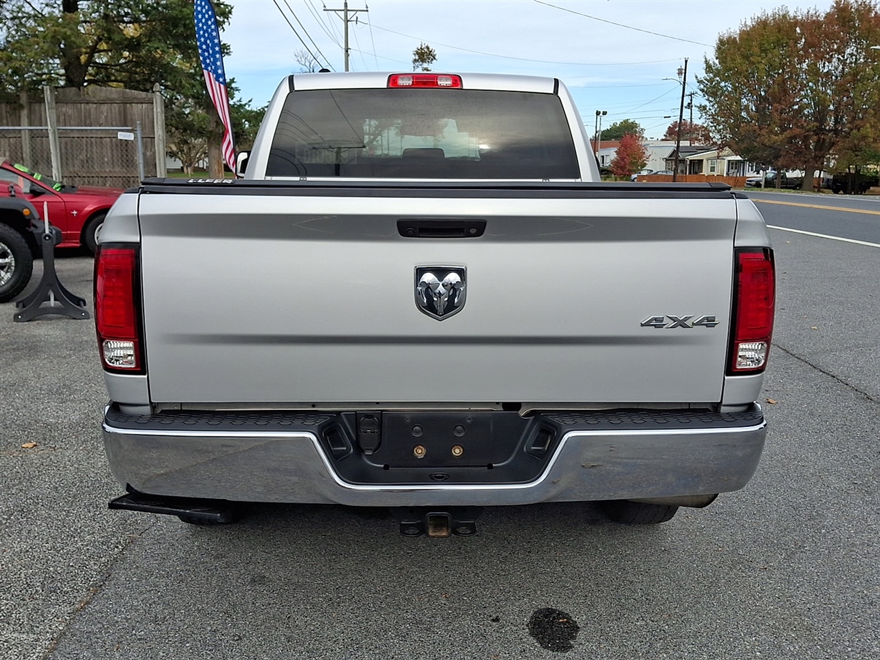 RAM 1500 Tradesman Crew Cab LWB 4WD 2015 RAM 1500 Tradesman Crew Cab LWB 4WD 2015