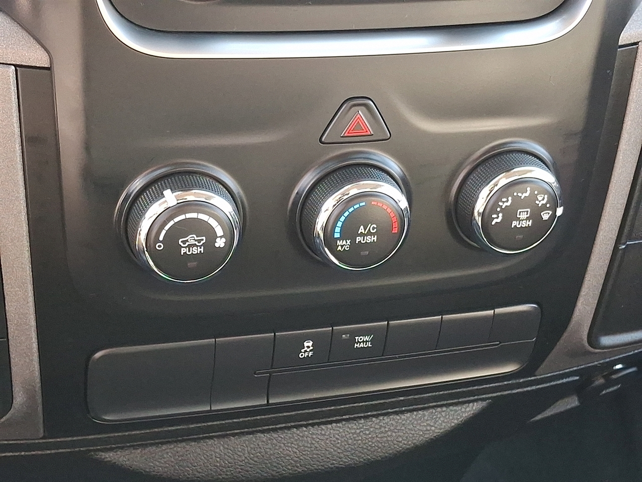 Dodge 1500 Classic Tradesman Regular Cab SWB 2WD 2019