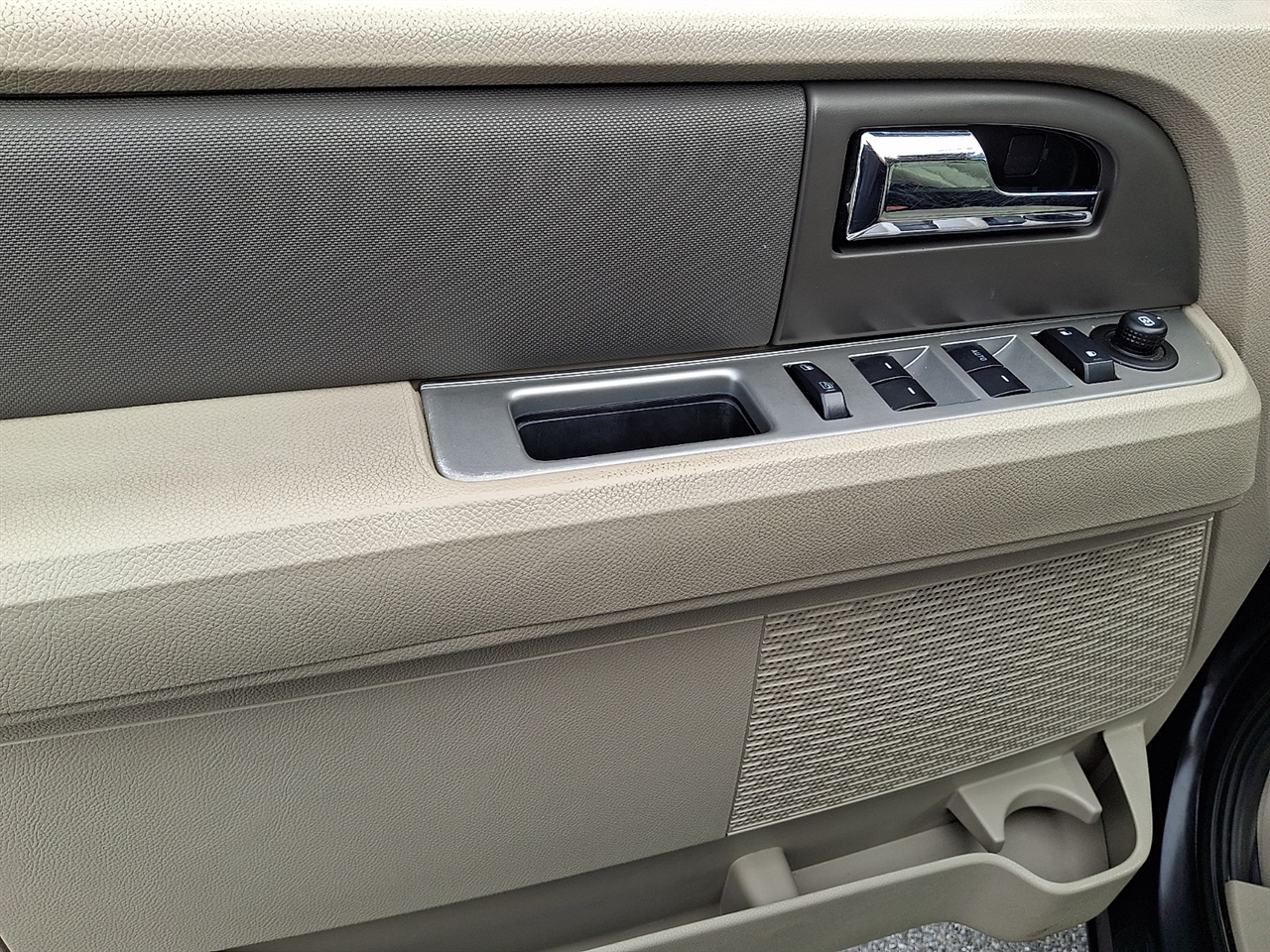 Ford Expedition XL 4WD 2014