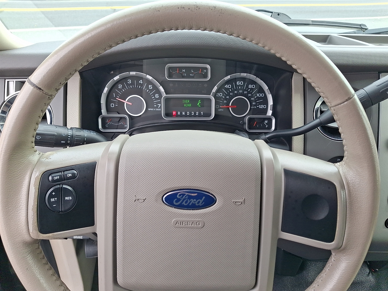 Ford Expedition XL 4WD 2014