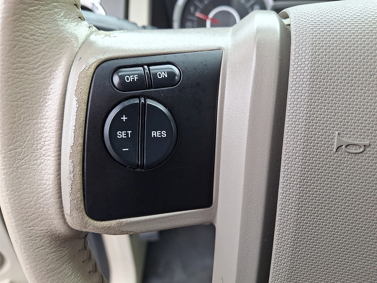 Ford Expedition XL 4WD 2014