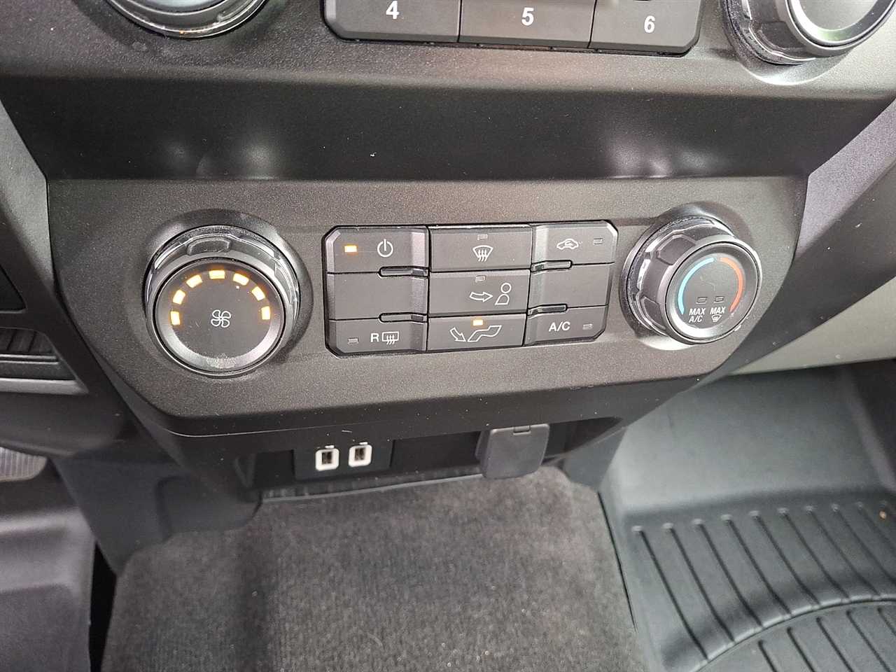 Ford F-150 XLT SuperCrew 6.5-ft. Bed 4WD 2019