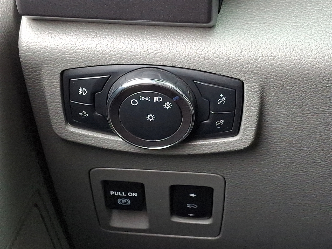 Ford F-150 XLT SuperCrew 6.5-ft. Bed 4WD 2019