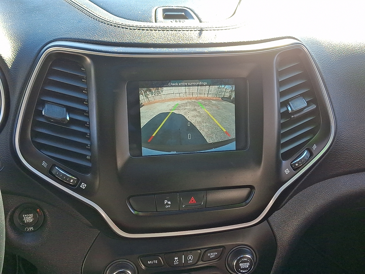 Jeep Cherokee Latitude Plus 4WD 2019