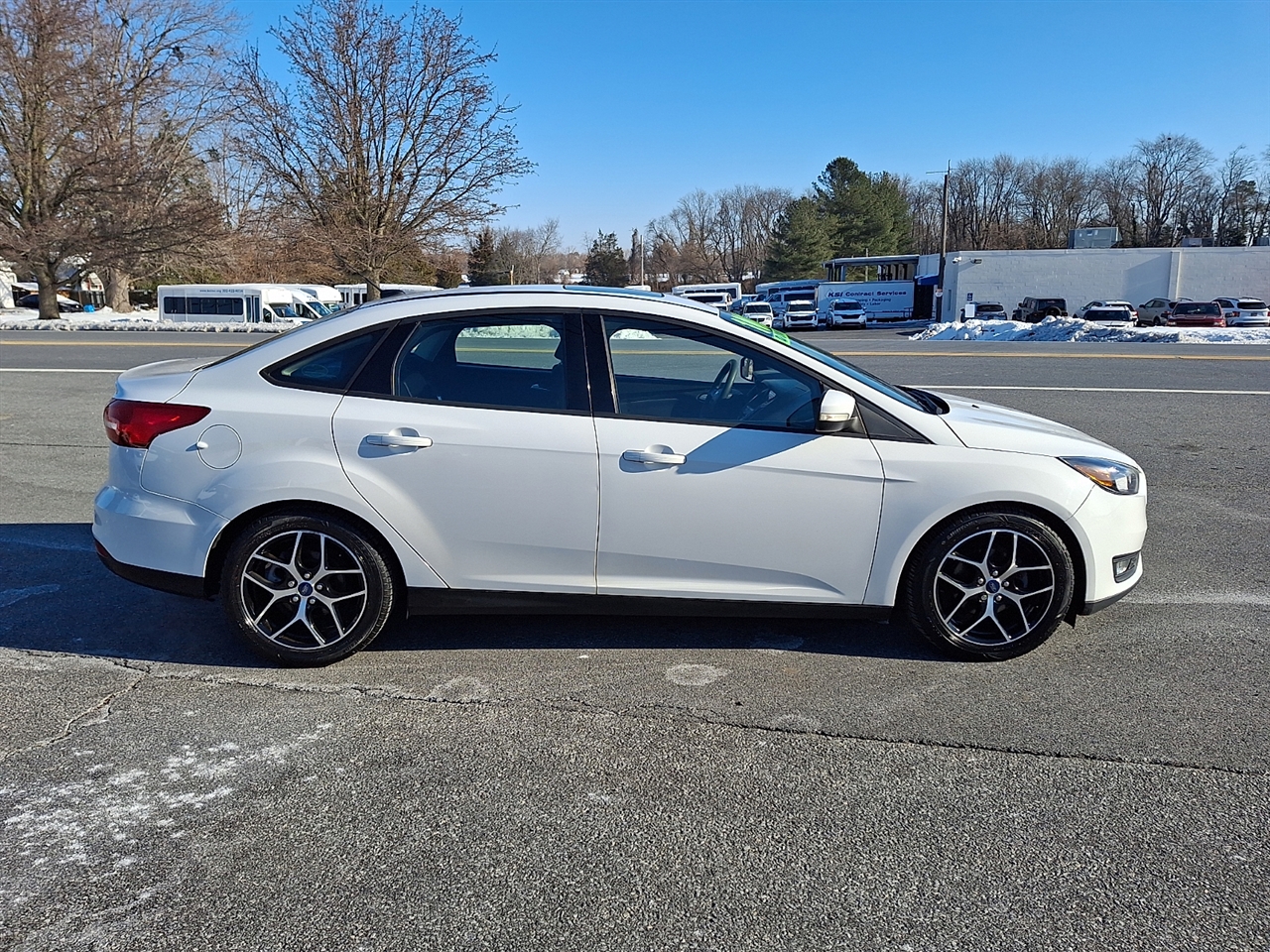 Ford Focus SEL Sedan 2017