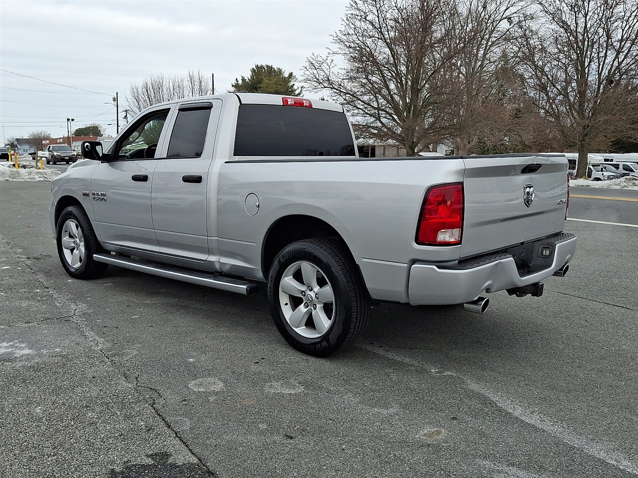 Dodge 1500 Tradesman Quad Cab 4WD 2015